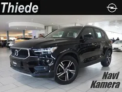Onyx black / metallic Gebraucht 2020 Volvo XC40 Momentum SUV | 24.550 € (Guter Preis)