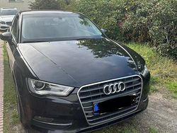 Schwarz Gebraucht 2012 Audi A3 Sportback Limousine | 8.900 € (Teuer)