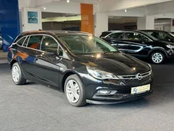Schwarz Gebraucht 2016 Opel Astra Business Kombi | 12.999 € (Etwas zu teuer)