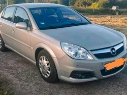 Silber Gebraucht 2006 Opel Vectra Limousine | 3.700 €