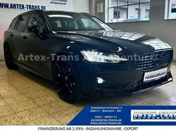 Schwarz Gebraucht 2019 Volvo V60 R-Design Kombi | 31.990 €