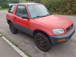Rot Gebraucht 1995 Toyota RAV4 SUV | 1.450 €