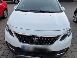 Weiß Gebraucht 2019 Peugeot 2008 Allure SUV | 13.250 € (Guter Preis)