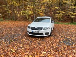 Weiß Gebraucht 2015 Skoda Octavia vRS Kombi | 13.000 € (Fairer Preis)