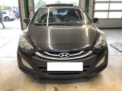 Schwarz Gebraucht 2014 Hyundai i30 Edition Limousine | 7.399 € (Guter Preis)