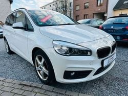 Weiß Gebraucht 2017 BMW 218 Gran Tourer Advantage Van / Kleinbus | 12.950 € (Guter Preis)
