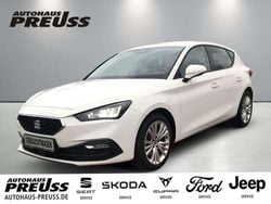 Weiß Gebraucht 2022 Seat Leon Style Limousine | 18.995 € (Guter Preis)