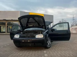 Schwarz Gebraucht 2003 VW Golf IV Limousine | 1.699 € (Fairer Preis)