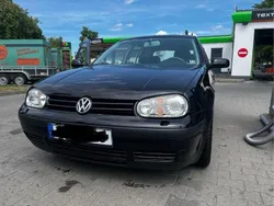 Schwarz Gebraucht 2003 VW Golf IV Basis Limousine | 800 € (Guter Preis)
