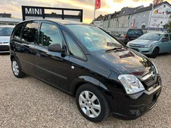 Saphirschwarz mineraleffekt Gebraucht 2010 Opel Meriva Selection Van / Kleinbus | 4.450 € (Guter Preis)