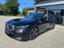 Schwarz Gebraucht 2024 BMW 520 M Sport Limousine | 52.989 € (Superpreis)