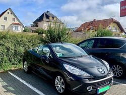 Schwarz Gebraucht 2007 Peugeot 207 CC Sport Cabrio | 3.400 € (Teuer)