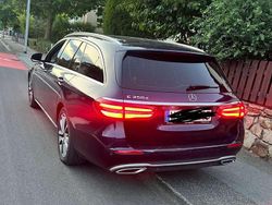 Blau Gebraucht 2017 Mercedes E350 Kombi | 26.900 €