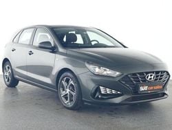 Grau Gebraucht 2023 Hyundai i30 Select Limousine | 14.770 € (Guter Preis)