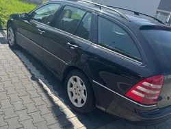 Schwarz Gebraucht 2005 Mercedes C200 Elegance Kombi | 2.700 € (Etwas zu teuer)