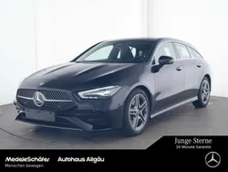 Lack kosmosschwarz (metallic) Gebraucht 2024 Mercedes CLA200 AMG Kombi | 37.469 € (Etwas zu teuer)