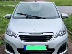 Grau Gebraucht 2018 Peugeot 108 Style Kleinwagen | 8.400 € (Fairer Preis)