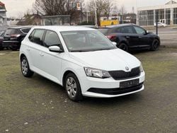 Weiß Gebraucht 2017 Skoda Fabia Cool Edition Limousine | 5.700 € (Guter Preis)