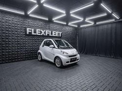 Weiß Gebraucht 2011 Smart ForTwo Coupé Passion Coupé | 6.990 € (Fairer Preis)