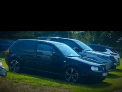 Schwarz Gebraucht 2002 VW Golf IV Basis Limousine | 1.350 € (Fairer Preis)