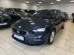 Blau Gebraucht 2021 Seat Leon Style Limousine | 16.000 € (Fairer Preis)