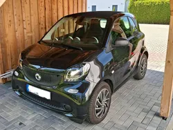 Schwarz Gebraucht 2018 Smart ForTwo Coupé Kleinwagen | 7.200 € (Fairer Preis)