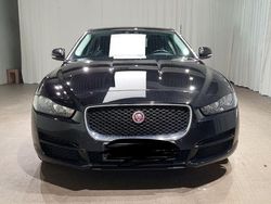 Schwarz Gebraucht 2015 Jaguar XE R-Sport Limousine | 17.000 € (Etwas zu teuer)