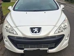 Weiß Gebraucht 2011 Peugeot 308 CC Allure Cabrio | 6.100 € (Fairer Preis)