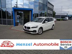 Weiss Gebraucht 2018 BMW 218 Gran Tourer Advantage Van / Kleinbus | 16.800 € (Fairer Preis)