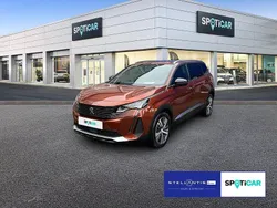 Schwarzlackierung (metallic) Gebraucht 2023 Peugeot 5008 Allure Van / Kleinbus | 25.875 € (Fairer Preis)