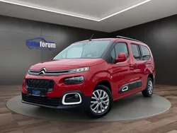 Rot Gebraucht 2019 Citroën Berlingo Shine Van / Kleinbus | 21.490 € (Teuer)
