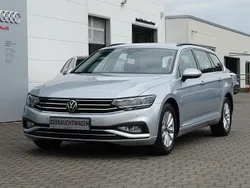 Silber Gebraucht 2023 VW Passat Business Kombi | 22.790 € (Guter Preis)