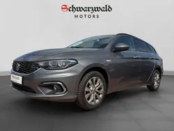 Grau Gebraucht 2018 Fiat Tipo Lounge Kombi | 13.990 € (Etwas zu teuer)