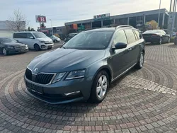 Quarzgrau metallic Gebraucht 2019 Skoda Octavia Soleil Kombi | 11.000 € (Superpreis)