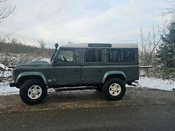 Grün Gebraucht 2010 Land Rover Defender SUV | 27.500 €