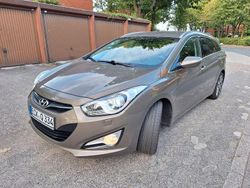 Braun Gebraucht 2015 Hyundai i40 Style Kombi | 7.900 € (Fairer Preis)