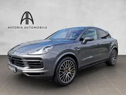 Quarzitgraumetallic Gebraucht 2021 Porsche Cayenne SUV | 67.911 € (Guter Preis)