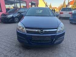 Blau Gebraucht 2006 Opel Astra Edition Limousine | 2.890 € (Fairer Preis)