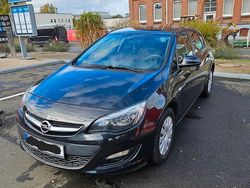 Schwarz Gebraucht 2013 Opel Astra Edition Limousine | 7.999 € (Teuer)