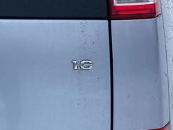 Grau Gebraucht 2005 Opel Meriva Van / Kleinbus | 2.750 € (Fairer Preis)