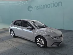 Grau Gebraucht 2024 VW Golf VIII Move Limousine | 24.900 € (Fairer Preis)