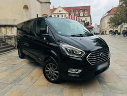 Schwarz Gebraucht 2021 Ford Tourneo Van / Kleinbus | 29.500 € (Guter Preis)