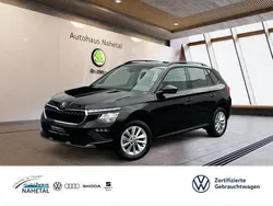 Schwarzmagic perleffekt Gebraucht 2024 Skoda Kamiq Selection SUV | 24.750 € (Fairer Preis)