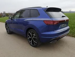 Siliziumgrau metallic Neu 2025 VW Touareg R-line SUV | 87.090 € (Fairer Preis)
