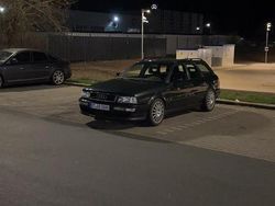 Grün Gebraucht 1993 Audi 80 Kombi | 9.999 €