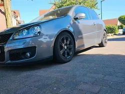 Grau Gebraucht 2006 VW Golf V Comfortline Kleinwagen | 1.600 € (Guter Preis)