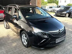 Schwarz Gebraucht 2014 Opel Zafira Tourer Edition Van / Kleinbus | 6.800 € (Guter Preis)