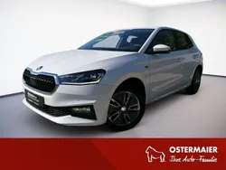 Moonweiß perleffekt Gebraucht 2024 Skoda Fabia Drive Limousine | 19.480 € (Guter Preis)
