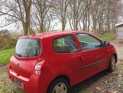 Rot Gebraucht 2009 Renault Twingo Kleinwagen | 800 €