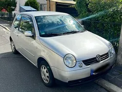 Silber Gebraucht 2000 VW Lupo Kleinwagen | 2.200 € (Etwas zu teuer)